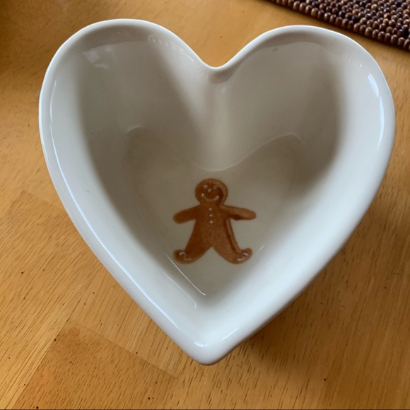 Hartstone Pottery Other - Hartstone Pottery Gingerbread Man Heart Shaped Bowl